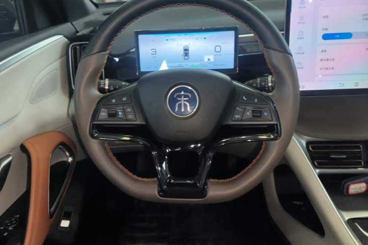 Used BYD Song Pro New Energy 2023 Champion Edition DM-i 110KM Excellence Model Steering Wheel
