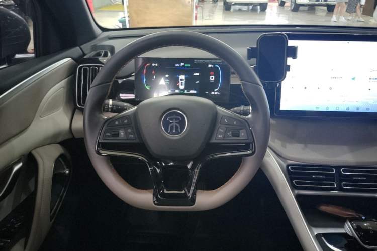 Used BYD Song Pro New Energy 2023 Champion Edition DM-i 71KM Beyond Model Steering Wheel
