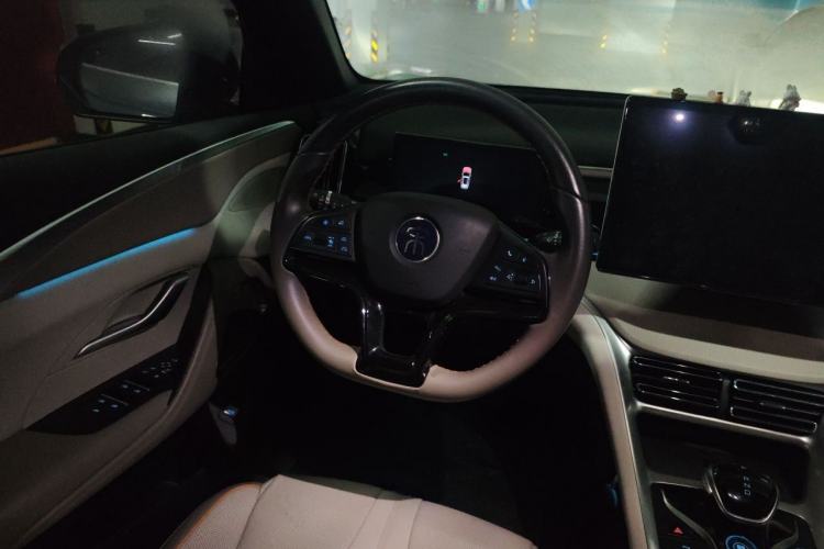 Used BYD Song Pro New Energy 2023 Champion Edition DM-i 110KM Excellence Model Steering Wheel
