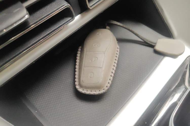 Used BYD Song Pro New Energy 2023 Champion Edition DM-i 110KM Excellence Model Vehicle Key