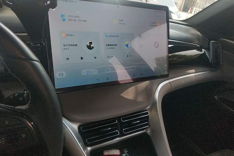 Used BYD Song Pro New Energy 2023 Champion Edition DM-i 110KM Excellence Model Audio And AC Panel