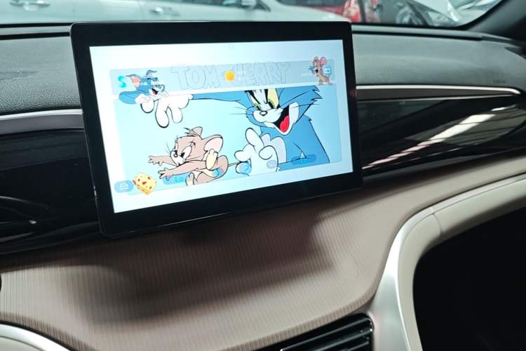 Used BYD Song Pro New Energy 2023 Champion Edition DM-i 71KM Navigation Model Audio And AC Panel