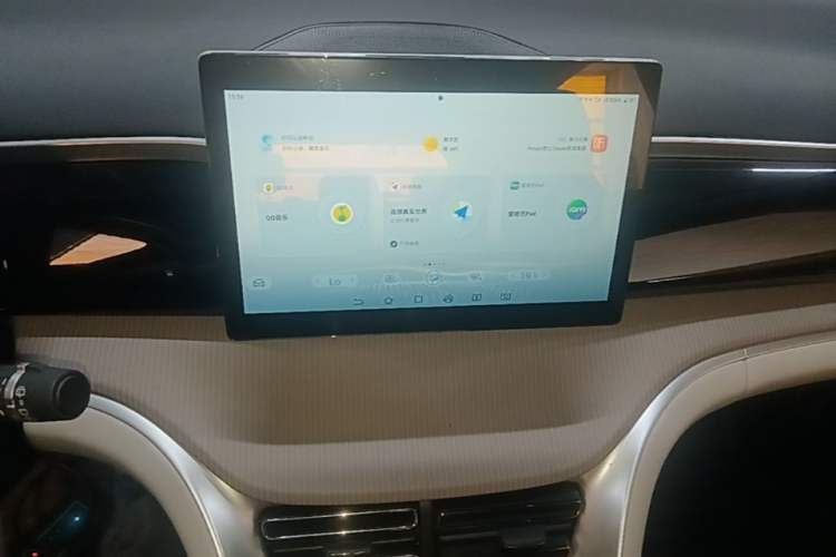 Used BYD Song Pro New Energy 2023 Champion Edition DM-i 71KM Leading Model Audio And AC Panel