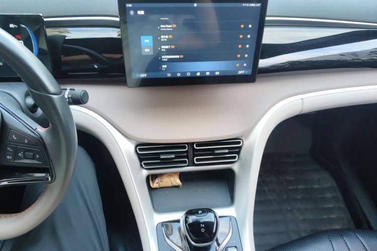 Used BYD Song Pro New Energy 2023 Champion Edition DM-i 71KM Navigation Model Audio And AC Panel