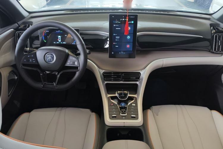 Used BYD Song Pro New Energy 2023 Champion Edition DM-i 71KM Navigation Model Center Console