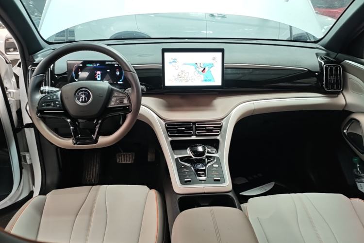 Used BYD Song Pro New Energy 2023 Champion Edition DM-i 71KM Navigation Model Center Console