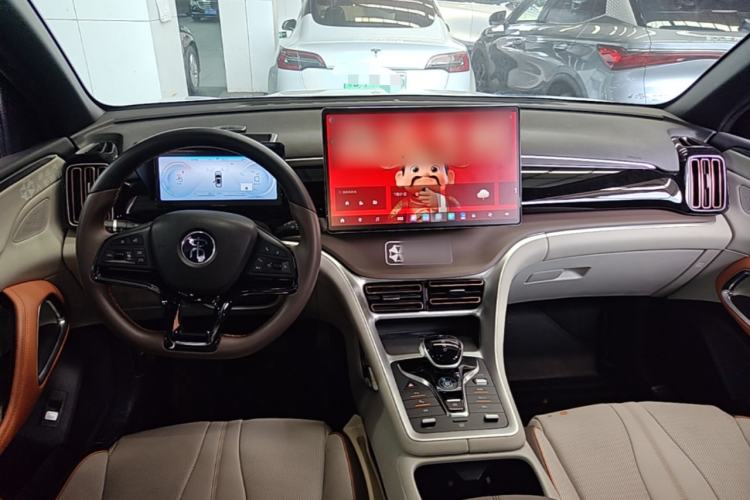 Used BYD Song Pro New Energy 2023 Champion Edition DM-i 110KM Excellence Model Center Console