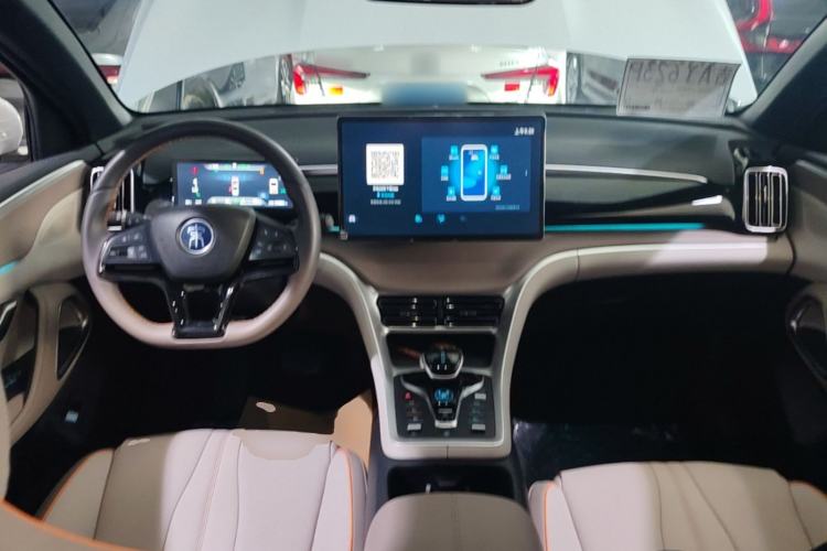 Used BYD Song Pro New Energy 2023 Champion Edition DM-i 110KM Excellence Model Center Console