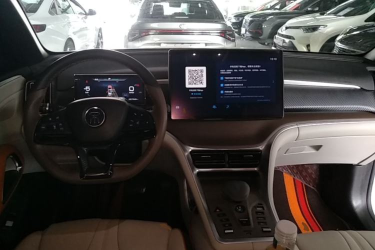 Used BYD Song Pro New Energy 2023 Champion Edition DM-i 110KM Excellence Model Center Console