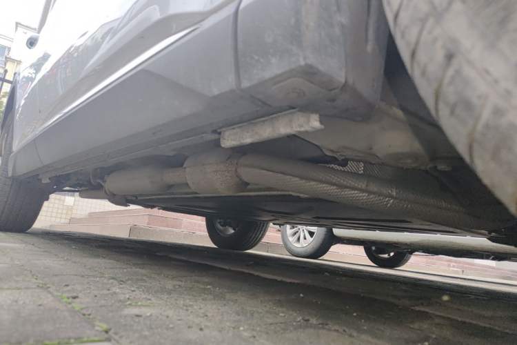 Used BYD Song Pro New Energy 2023 Champion Edition DM-i 110KM Beyond Model Chassis Front Right