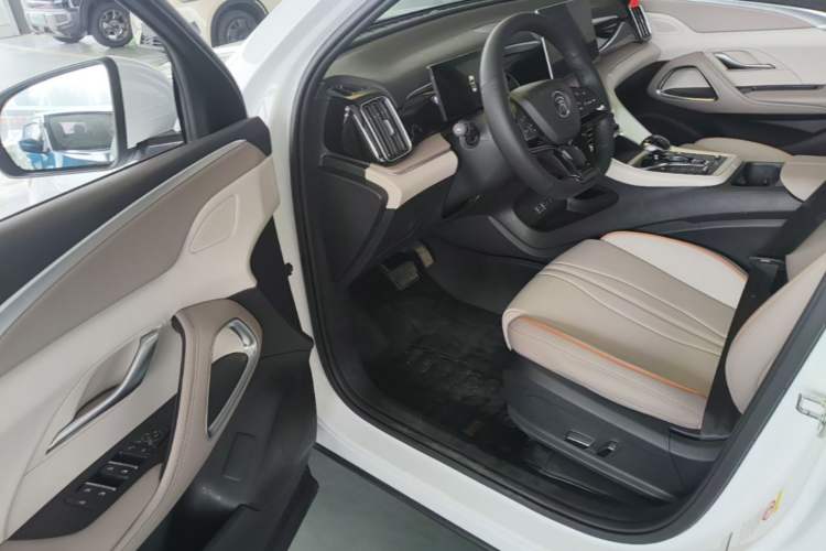 Used BYD Song Pro New Energy 2023 Champion Edition DM-i 71KM Navigation Model Driver Seat