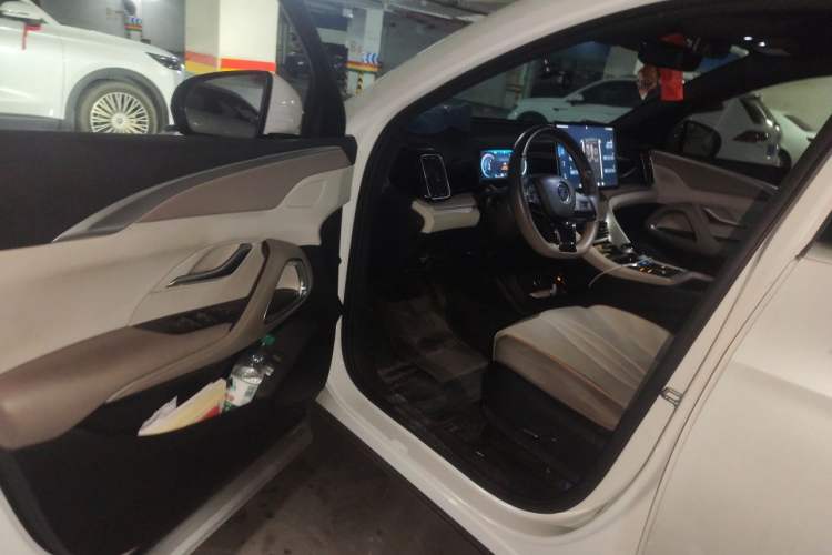 Used BYD Song Pro New Energy 2023 Champion Edition DM-i 110KM Excellence Model Driver Seat