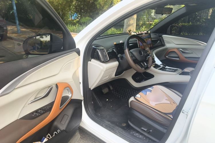 Used BYD Song Pro New Energy 2023 Champion Edition DM-i 110KM Beyond Model Driver Seat