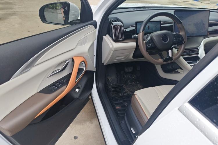 Used BYD Song Pro New Energy 2023 Champion Edition DM-i 110KM Excellence Model Driver Seat