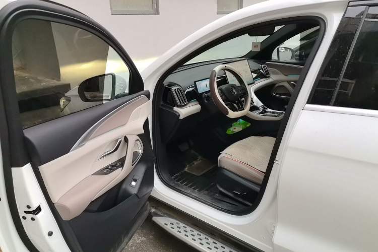Used BYD Song Pro New Energy 2023 Champion Edition DM-i 110KM Excellence Model Driver Seat