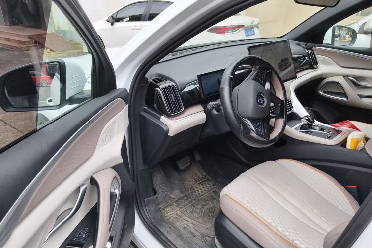 Used BYD Song Pro New Energy 2023 Champion Edition DM-i 110KM Excellence Model Driver Seat