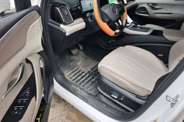 Used BYD Song Pro New Energy 2023 Champion Edition DM-i 110KM Excellence Model Driver Seat