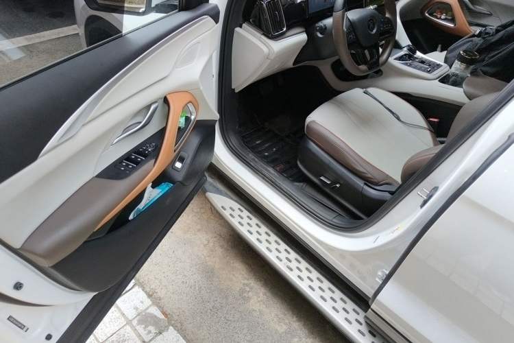 Used BYD Song Pro New Energy 2023 Champion Edition DM-i 110KM Excellence Model Driver Seat