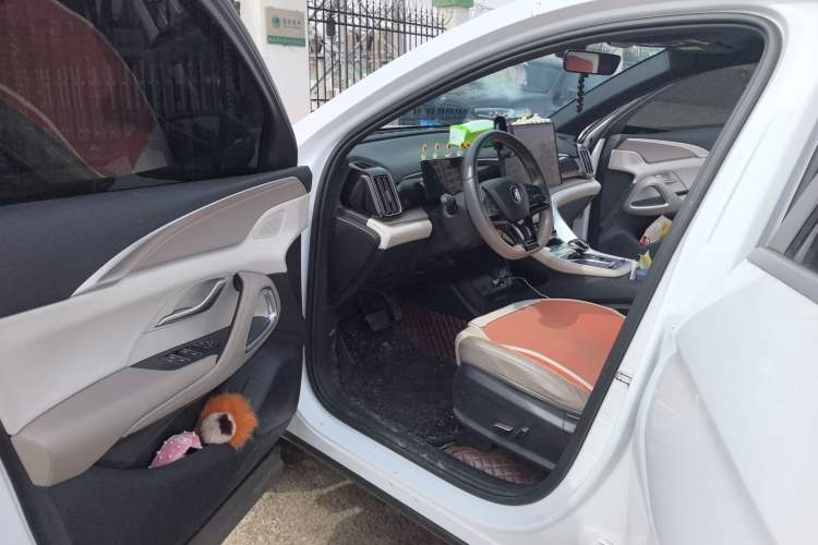 Used BYD Song Pro New Energy 2023 Champion Edition DM-i 71KM Navigation Model Driver Seat