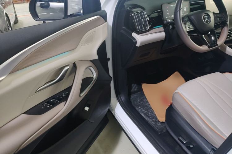 Used BYD Song Pro New Energy 2023 Champion Edition DM-i 110KM Excellence Model Driver Seat
