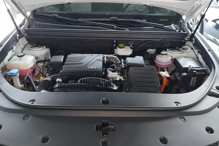 Used BYD Song Pro New Energy 2023 Champion Edition DM-i 110KM Excellence Model Engine Bay