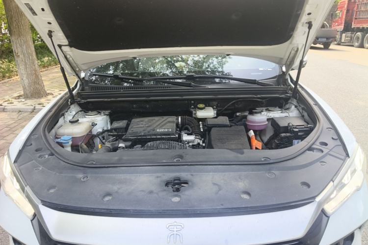 Used BYD Song Pro New Energy 2023 Champion Edition DM-i 110KM Beyond Model Engine Bay