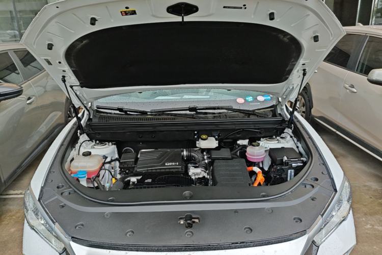 Used BYD Song Pro New Energy 2023 Champion Edition DM-i 71KM Navigation Model Engine Bay