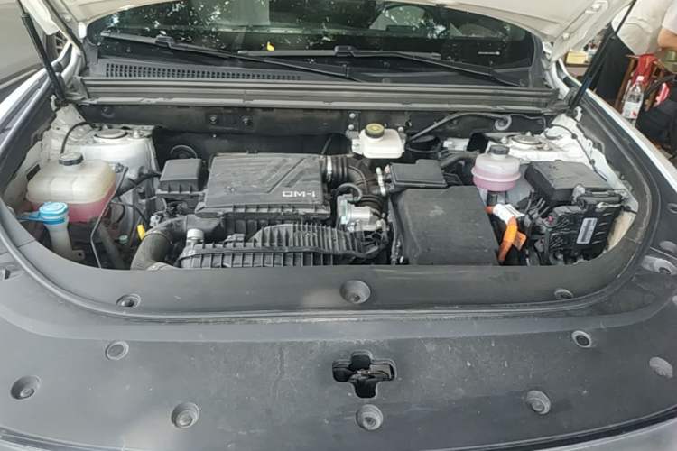 Used BYD Song Pro New Energy 2023 Champion Edition DM-i 110KM Excellence Model Engine Bay