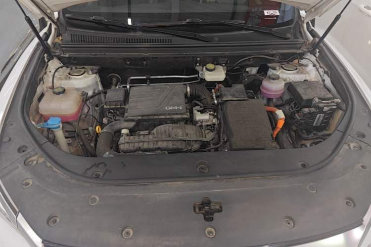 Used BYD Song Pro New Energy 2023 Champion Edition DM-i 110KM Beyond Model Engine Bay