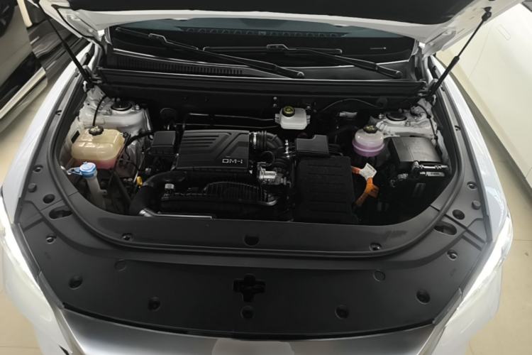 Used BYD Song Pro New Energy 2023 Champion Edition DM-i 71KM Leading Model Engine Bay