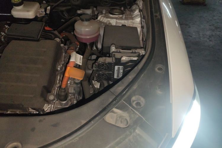 Used BYD Song Pro New Energy 2023 Champion Edition DM-i 110KM Excellence Model Engine Bay Left