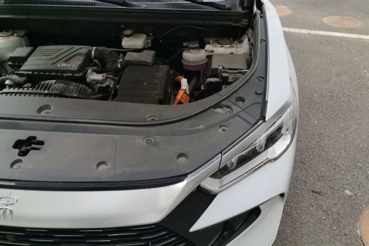 Used BYD Song Pro New Energy 2023 Champion Edition DM-i 110KM Excellence Model Engine Bay Left