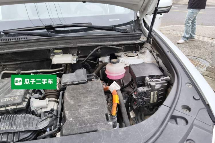 Used BYD Song Pro New Energy 2023 Champion Edition DM-i 110KM Excellence Model Engine Bay Left