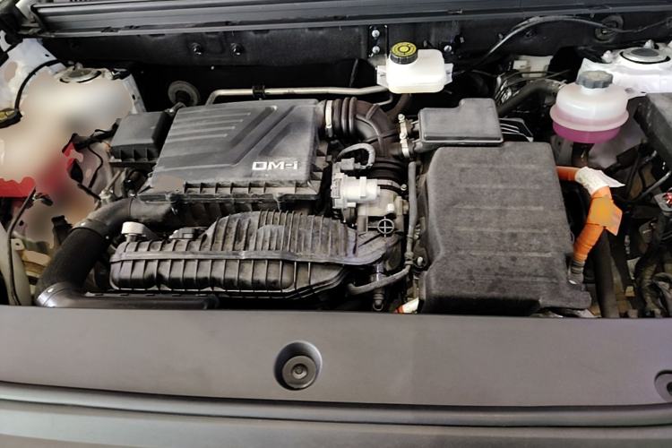 Used BYD Song Pro New Energy 2023 Champion Edition DM-i 110KM Beyond Model Engine Bay