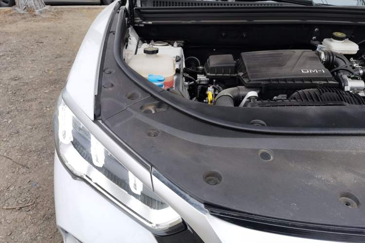 Used BYD Song Pro New Energy 2023 Champion Edition DM-i 110KM Beyond Model Engine Bay Right