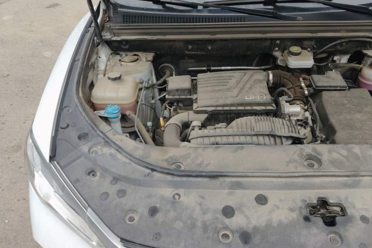 Used BYD Song Pro New Energy 2023 Champion Edition DM-i 71KM Navigation Model Engine Bay Right