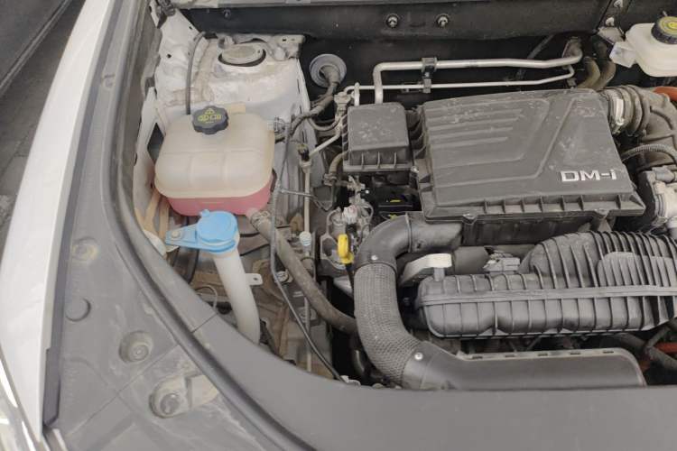 Used BYD Song Pro New Energy 2023 Champion Edition DM-i 110KM Beyond Model Engine Bay Right