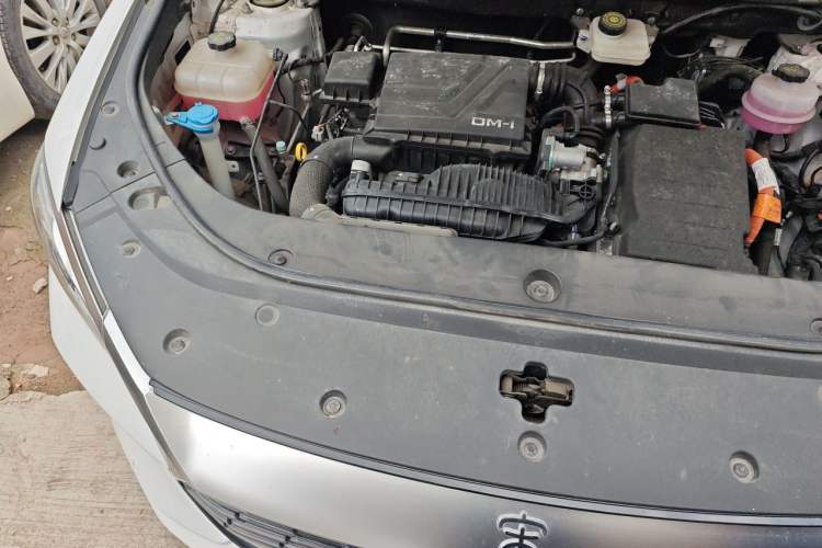 Used BYD Song Pro New Energy 2023 Champion Edition DM-i 110KM Beyond Model Engine Bay Right