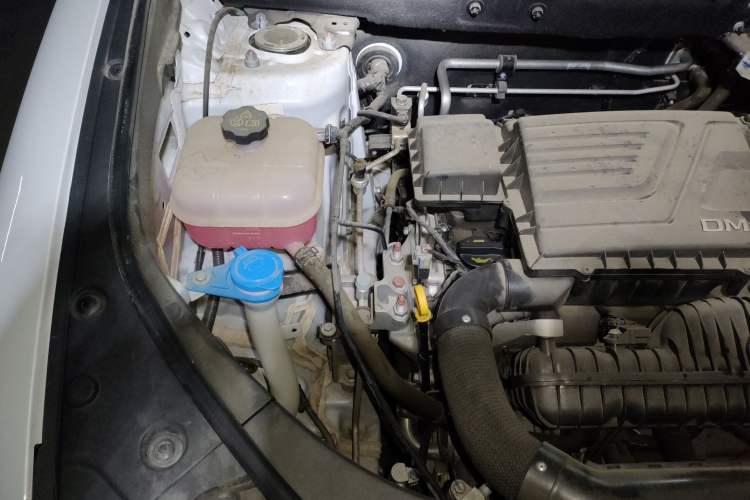 Used BYD Song Pro New Energy 2023 Champion Edition DM-i 71KM Leading Model Engine Bay Right