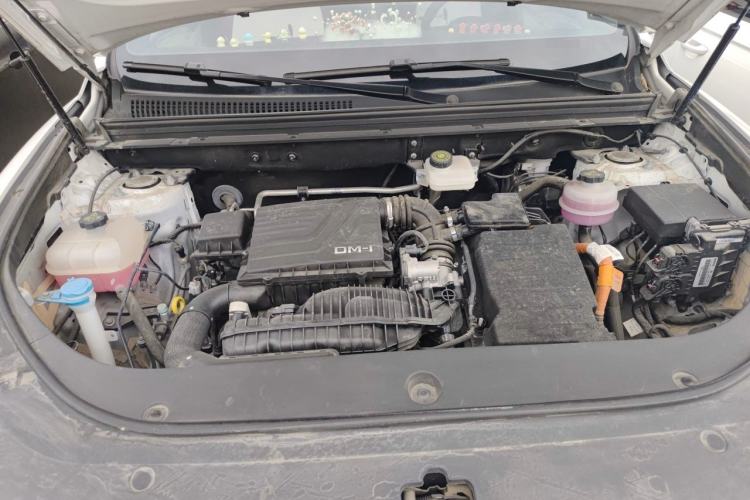 Used BYD Song Pro New Energy 2023 Champion Edition DM-i 110KM Beyond Model Engine Bay