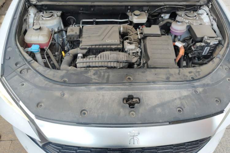 Used BYD Song Pro New Energy 2023 Champion Edition DM-i 71KM Navigation Model Engine Bay