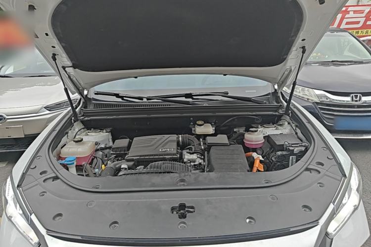 Used BYD Song Pro New Energy 2023 Champion Edition DM-i 71KM Navigation Model Engine Bay