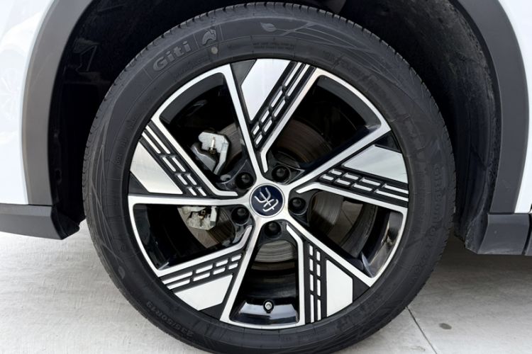 Used BYD Song Pro New Energy 2023 Champion Edition DM-i 110KM Excellence Model Exterior 2