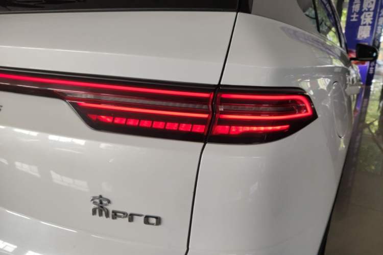 Used BYD Song Pro New Energy 2023 Champion Edition DM-i 71KM Leading Model Exterior 3