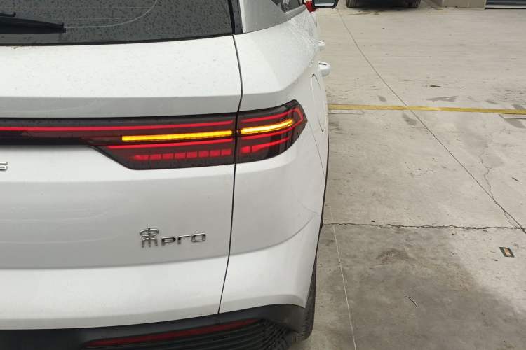 Used BYD Song Pro New Energy 2023 Champion Edition DM-i 71KM Beyond Model Exterior 3