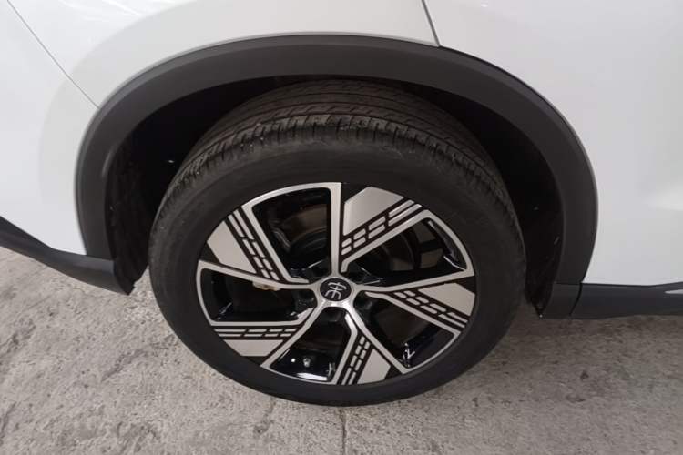 Used BYD Song Pro New Energy 2023 Champion Edition DM-i 110KM Excellence Model Exterior 5