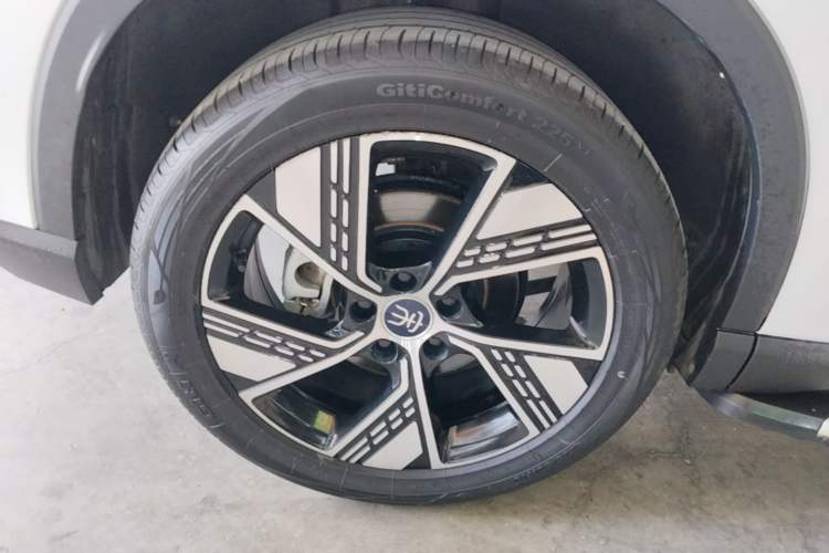 Used BYD Song Pro New Energy 2023 Champion Edition DM-i 110KM Excellence Model Exterior 5