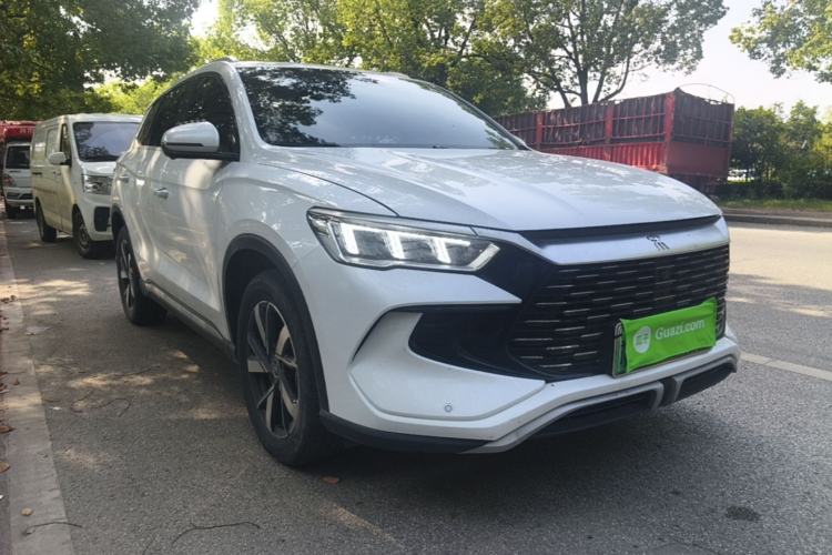 Used BYD Song Pro New Energy 2023 Champion Edition DM-i 110KM Beyond Model Front Right 45 Deg
