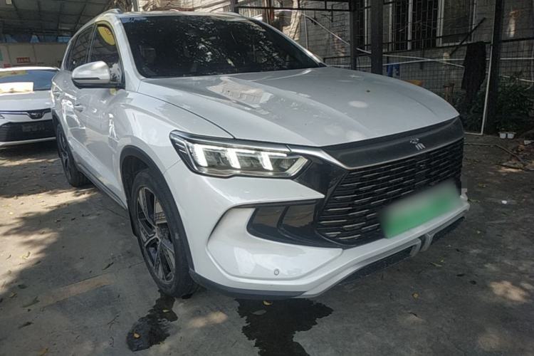 Used BYD Song Pro New Energy 2023 Champion Edition DM-i 110KM Excellence Model Front Right 45 Deg