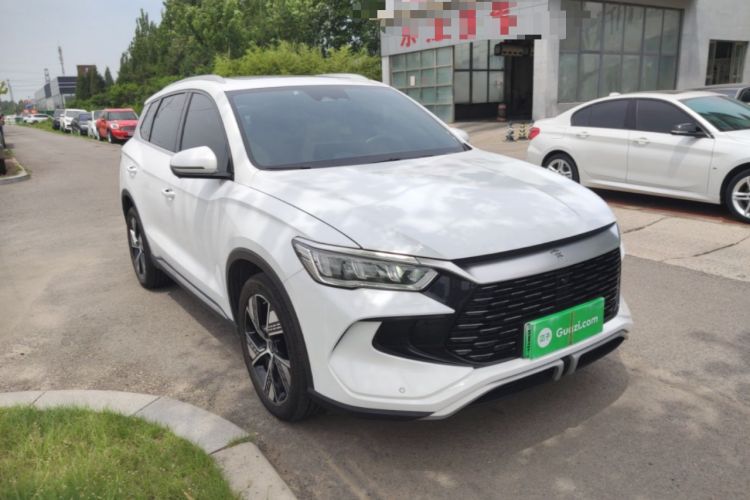 Used BYD Song Pro New Energy 2023 Champion Edition DM-i 110KM Excellence Model Front Right 45 Deg
